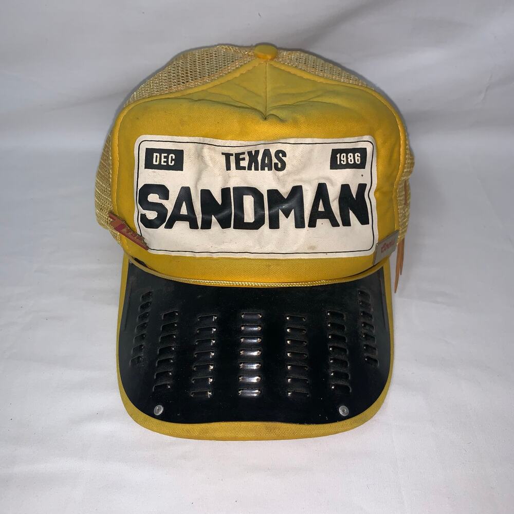 Vintage 1986 TX Sandman Trucker Hat with Coors Light/ZZTop Pins